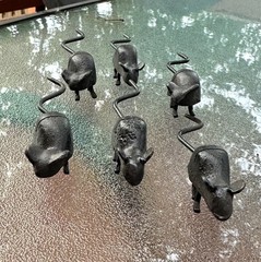 Set of 6 Iron Cast Mouse Figurines Free Standing Animal Decor/Card Holders
