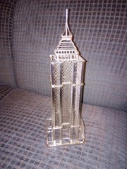 Vintage EMPIRE STATE BUILDING Statue METAL Earring Holder NEW YORK 13.5″ Tall