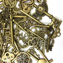 69pcs Mixed Skeleton Keys Unique Shapes Hollow Carved Shapes Retro Party Gifts