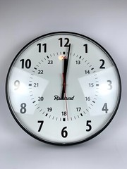 Rauland Borg Wall Clock Large Black WCA1624B Wireless Analog 24hr Slave READ