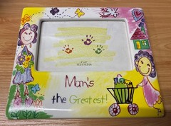 4×6 “Moms The Greatest” Picture Frame Scribble Drawing Colorful Crayon Design