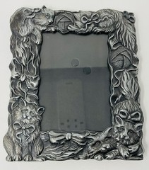 Vintage Cat Kitten Playful Photo Picture Frame 3 x 5 Silver Tone Metal 3D Taiwan