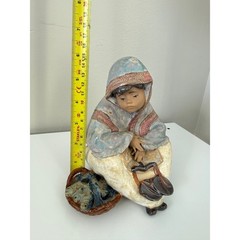 1985 Lladro Porcelain Figurine Fish Vendor Basket Native American Inspired 2162