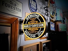 Harley-Davidson Motor Oil Round LED Light Box | RGB Option