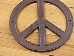 Cast Iron Hippie PEACE Sign Large Wall Plaque Wall Door Decor 8″ Piece Rustic
