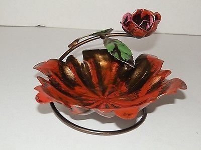 Colored Iron Table Ashtray with Pink Decor