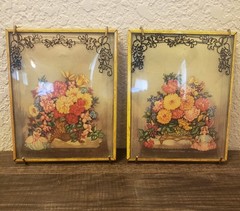 PRETTY Vintage Gold Tone Metal Floral 5×7 Pictures w/ Bubble Glass Frames Set