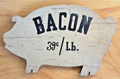 Vintage BACON .39/lb Wood Pig 8×13” SIGN