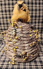Country Primitive Rustic Farmhouse Decorative Beehive Honey/BumbleBee Hut House