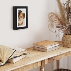 5×7 Picture Frame with Shatter-Resistant Glass – Use as 4×6 Frame with Mat