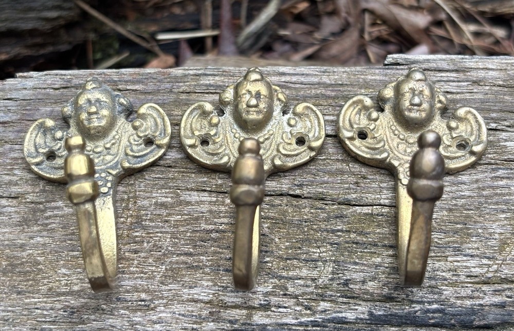 Small Vintage Brass Cherub Angel Wall Hooks Ornate Hollywood Regency Decor X3