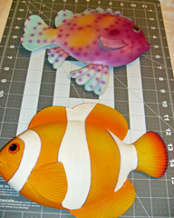 2 tropical fish wall hanging plastic/resin Sue williams 1996