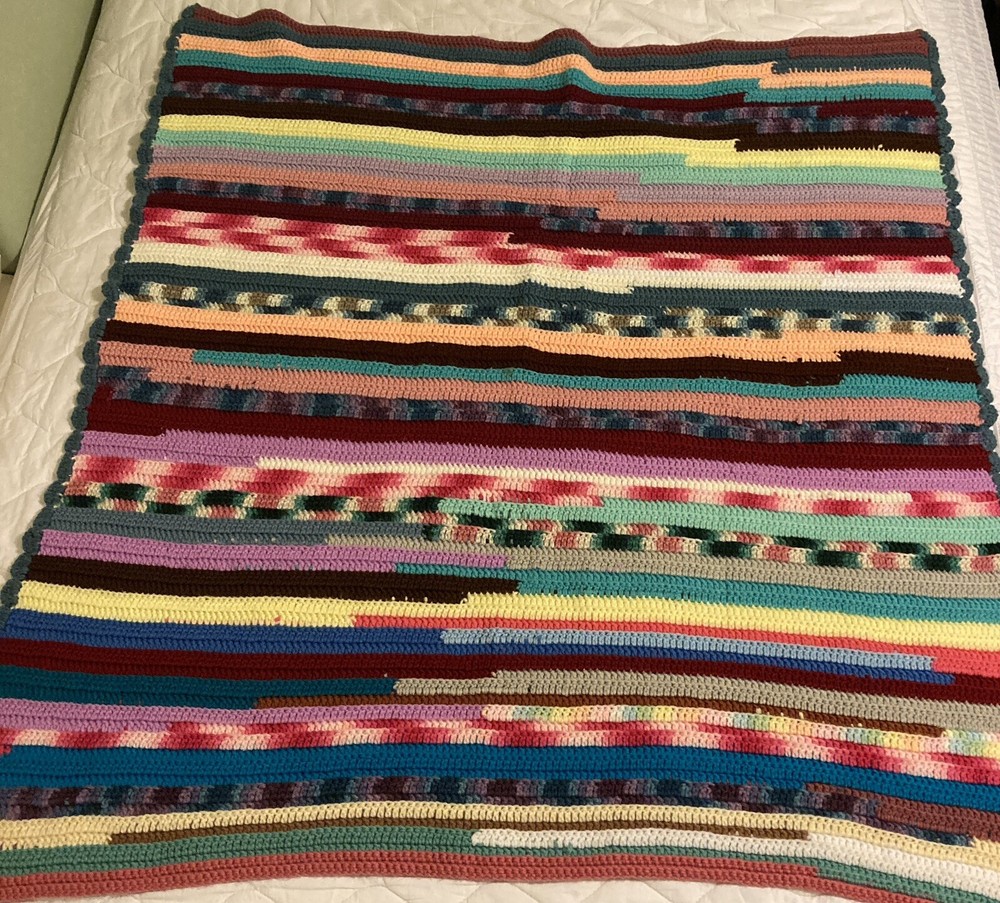 Blanket Knit Afghan Throw Stripe Multi Colors Scalloped Edge Handmade 46×48”