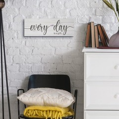 Every Day is a Gift Signs Wall Decor Inspirational Quotes Wall Plaques Family…