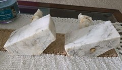 Vtg Italy Pair HAND CARVED 7″ Bookends Alabaster Marble Cockatoo/Parrots Read!!