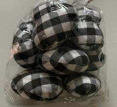 NEW BUFFALO CHECK PLAID 2.5″ DECORATIVE HEART FILLER SCATTER PACK OF 8 FREE SHIP