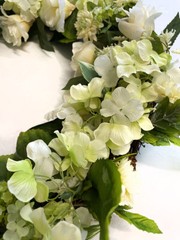 Ivory Floral Wreath White/Cream/Green 20in