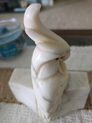 Vtg Italy Pair HAND CARVED 7″ Bookends Alabaster Marble Cockatoo/Parrots Read!!