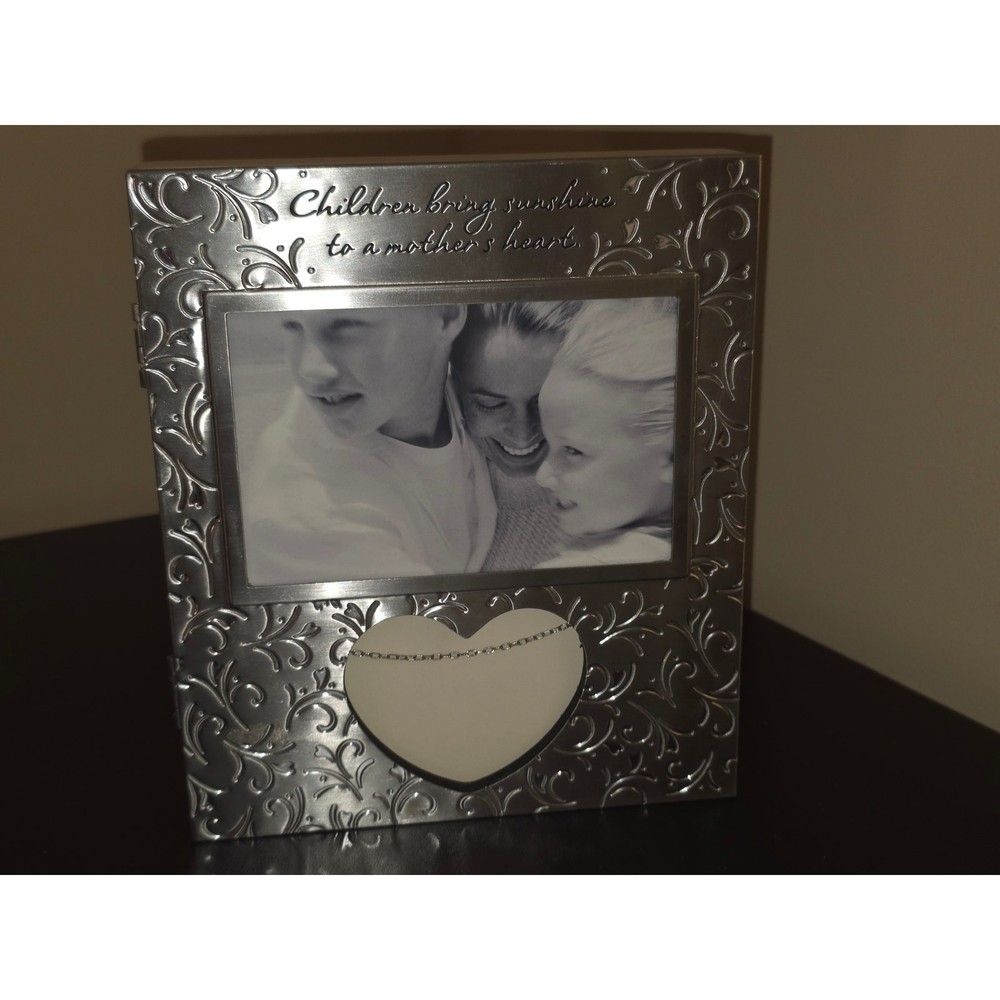 Hallmark 2005 Mother Keepsake Memory Box Picture Frame Silver Scroll 4×6 Heart