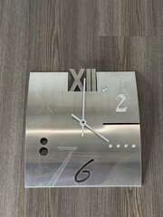 Vintage – Modern Stainless Steel Wall Clock – Elika Laborious – 80s – 90s