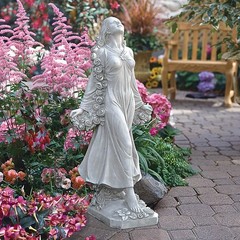 30 in Design Toscano Flora: Divine Patroness of Gardens Statue Garden sculpture