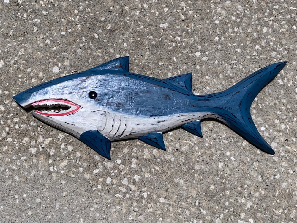 24” SHARK DISTRESSED COLOR WOOD HANGING WALL ART PLAQUE PATIO HOME DECOR