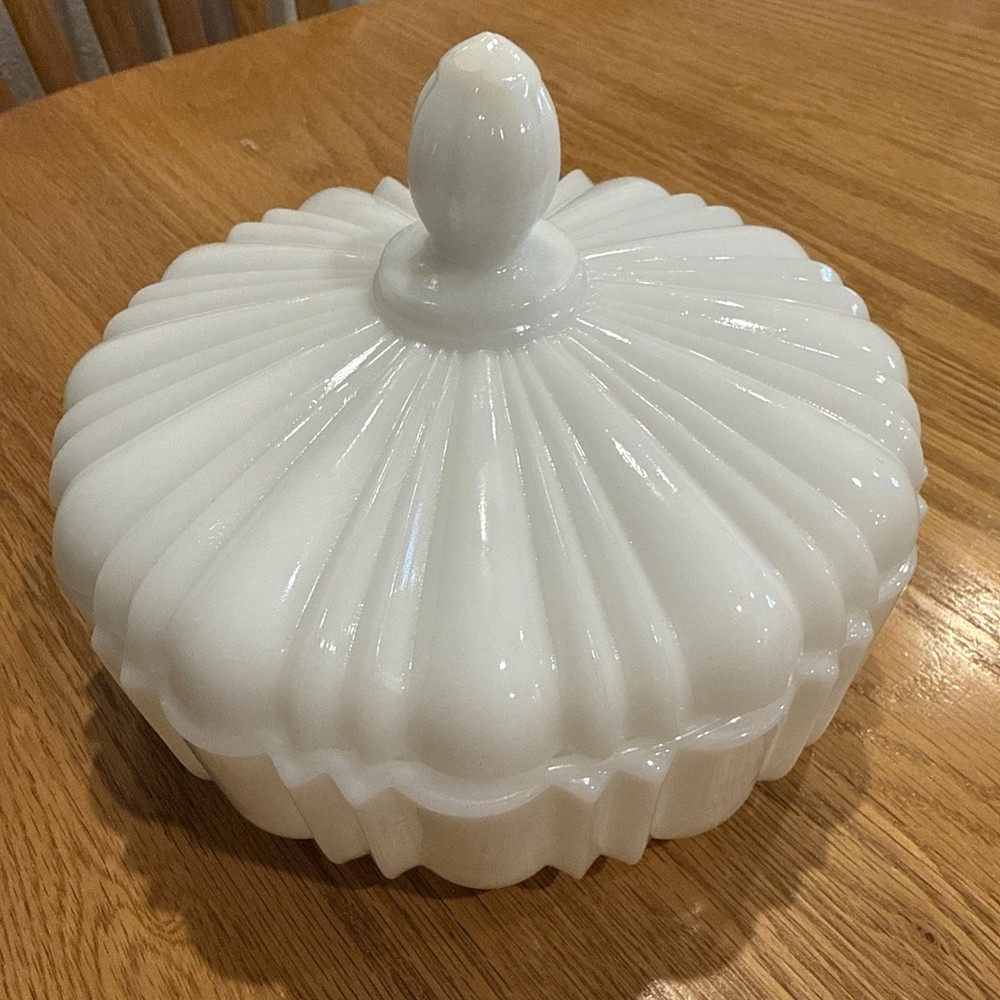 Vintage Anchor Hocking(?) Lidded Candy Dish & Lid White Milk Glass Round Covered