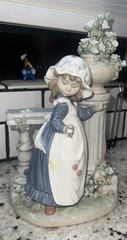 LLADRÓ GLORIOUS SPRING, ITEM #5284, RETIRED 2007, See Description, Beautiful!