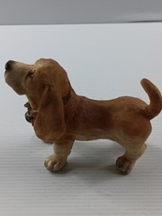Small Dog Figurine – very cute – pre owned