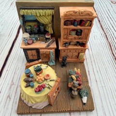 Vintage 1990 Jade Capital Miniature Room Bookends Kitchen Bathroom Diorama Set