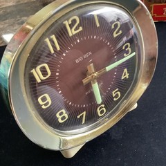 Westclox Big Ben Mechanical Analog Alarm Clock Gold/Beige Square Vintage