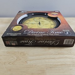 Divine Time Scripture Reading Wall Clock Bible Verse Piece English & Spanish