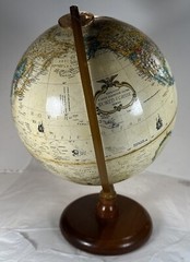 Globe Replogle 9” diameter world classic series 80s wooden And Metal stand USA