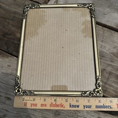 Vtg Intercraft Free Standing Gold Floral Corner Detail Photo Picture Frame 8×10