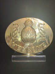 Upper Deck Ltd Handcast Brass Pineapple Welcome Sign 8.75″ x 6.75″