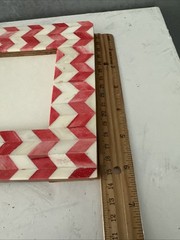 Mosaic Chevron Pattern SHELL Inlay Red/White Picture Frame photo Size 4×6 P18