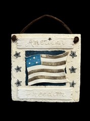 American Freedom Patriotic US Flag Stars Stripes Resin Wall Hanging Decor
