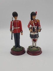 Set Of 2 Toscano Knights 6 Inches Tall European Styled Figurines Soldiers