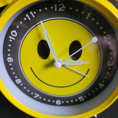 Analog Happy Smiley Face Alarm Clock Yellow Tested Working