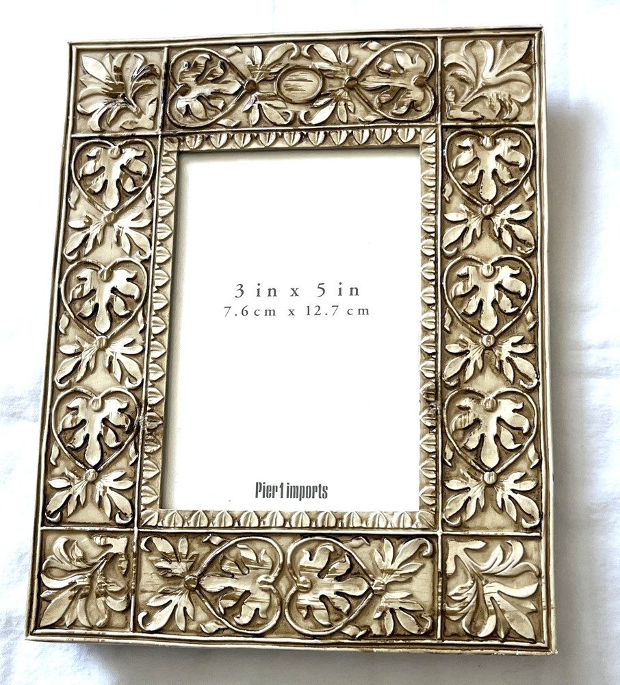 Pier 1 Ornate Ivory Scroll Work Design Picture Frame 3″ x 5″ Decor Cottagecore