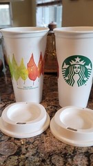 2 Starbucks Reusable Plastic Coffee Cup with Lid – Autumn Fall Leaves