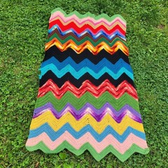 Vintage Handmade Crochet Rainbow Chevron Afghan Throw Blanket Ripple 47″x 26″