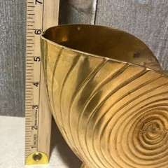 Brass seashell planter. 6 inches tall