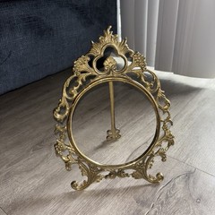 Ornate 12″ VTG Brass Cast Metal Picture Frame Rococo Easel Style~6″ Pic No Glass