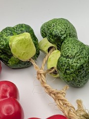 Vtg Ceramic Vegetables Tomatoes Broccoli & Garlic On A Braided Rope (3) Ropes