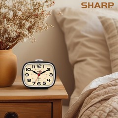 Sharp Battery Powered Alarm Clock, Retro Battery Operated Alarm Clock for Bed…