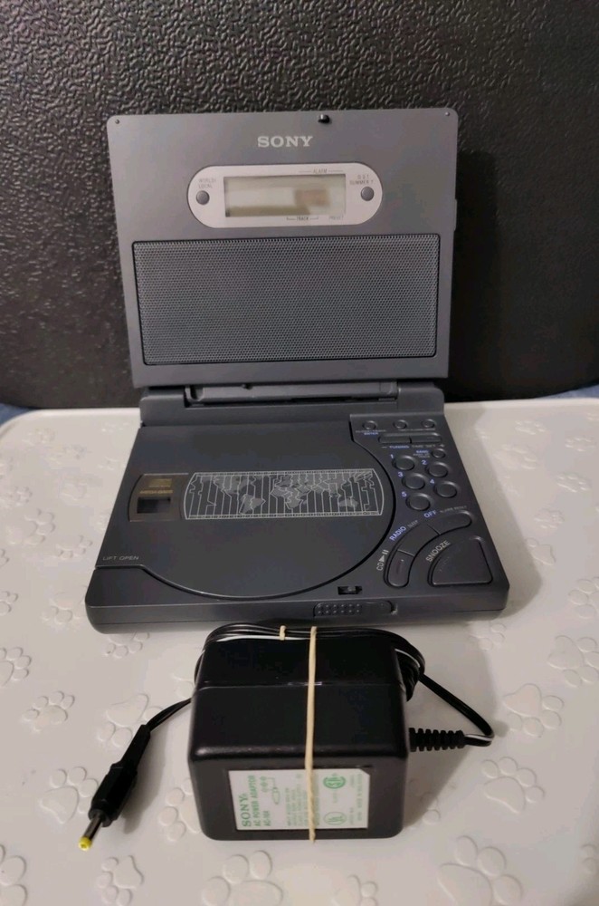 Vintage Sony ICF-CD2000 Travel FM/AM Radio CD Alarm Clock stereo(Fast Shipping)