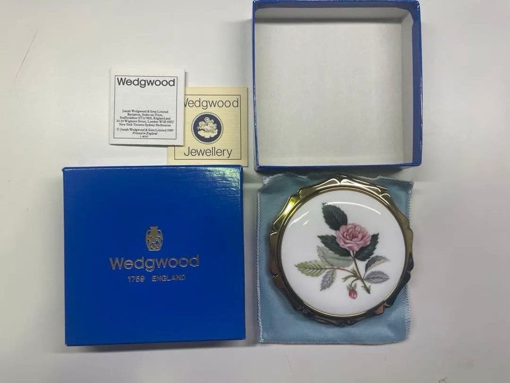 Wedgwood Floral Compact Mirror 8cm Original Box Collectible New