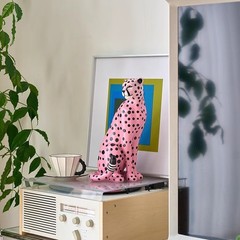 Pink Leopard Statue Home Decor, Modern Resin Cheetah Decorative Sculpture