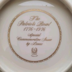 Vtg Porcelain 9″ Patriots Bowl By Lenox Ivory W/5 Founding Fathers +24K Gold EUC